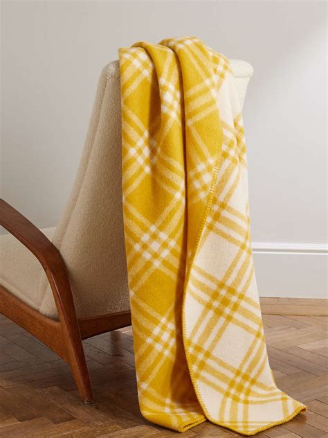 burberry picnic blanket|burberry blanket price.